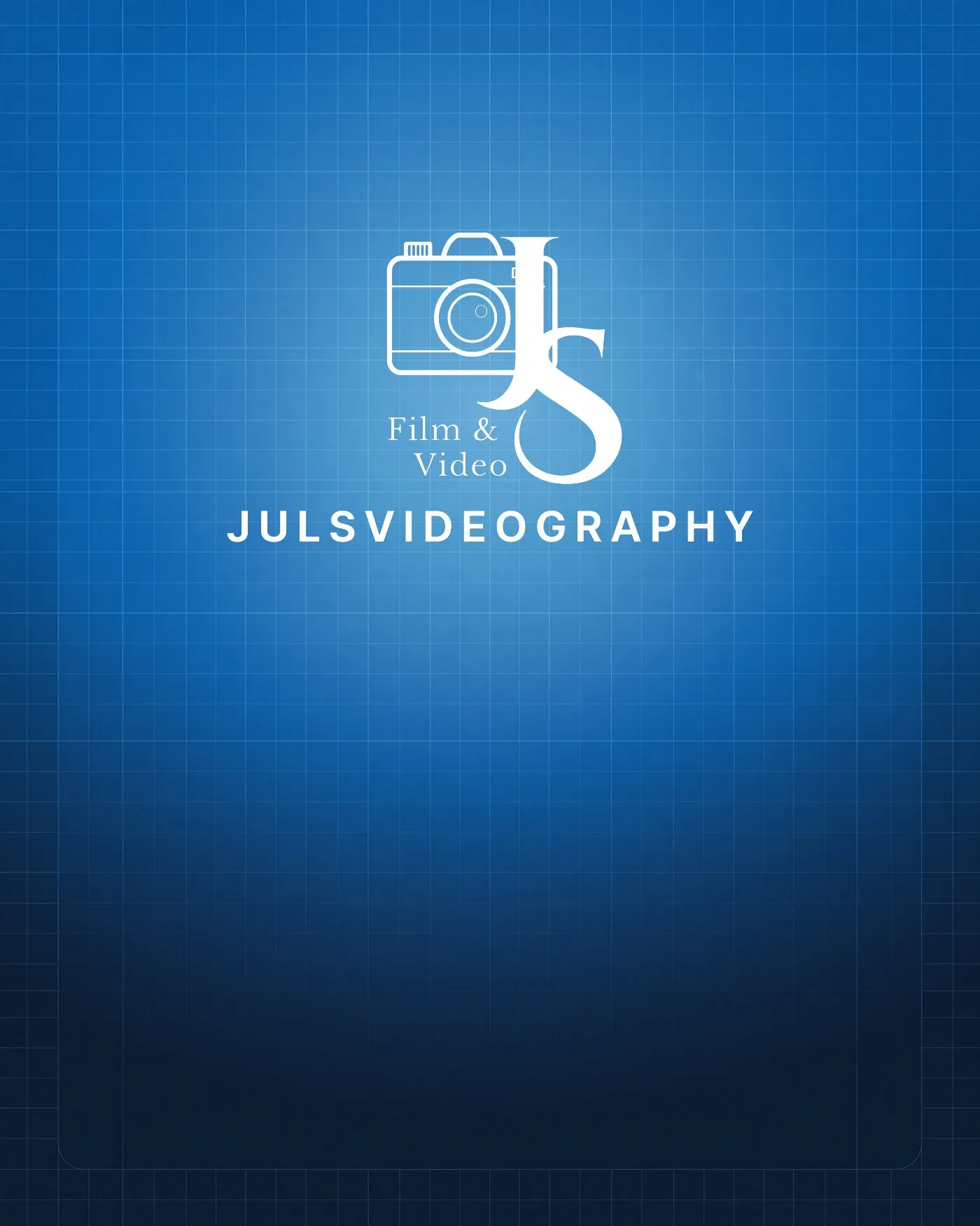 Julsvideography Logo auf blauem Markenhintergrund